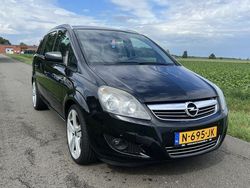 Zwart Gebruikt 2012 Opel Zafira Edition MPV | € 7.750 (Duur)