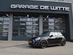 Zwart Gebruikt 2017 Mini ONE Business Hatchback | € 12.750 (Eerlijke prijs)