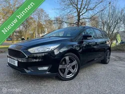 Zwart Gebruikt 2016 Ford Focus Titanium Stationwagen | € 7.990 (Goede deal)