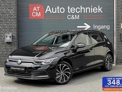 Zwart Gebruikt 2021 VW Golf VIII Style Hatchback | € 21.490 (Super prijs)