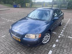 Blauw Gebruikt 2005 Volvo S60 Kinetic Sedan | € 2.000