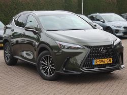 Groen Gebruikt 2022 Lexus NX450h+ Launch Edition SUV | € 47.950
