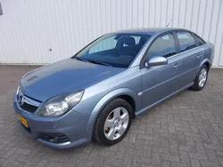 Grijs Gebruikt 2009 Opel Vectra GTS Executive Hatchback | € 2.995