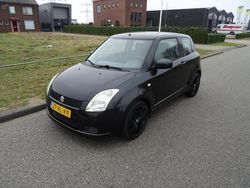 Zwart Gebruikt 2005 Suzuki Swift GLS Hatchback | € 1.495 (Eerlijke prijs)