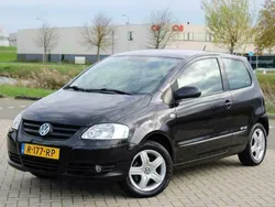 Zwart Gebruikt 2010 VW Fox Comfortline Hatchback | € 3.499