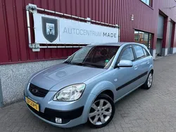 Grijs Gebruikt 2009 Kia Rio Sport Hatchback | € 3.750