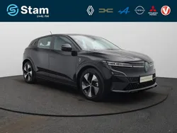 Zwart Gebruikt 2024 Renault Mégane Evolution Hatchback | € 41.990