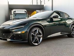 Groen, metallic lak Gebruikt 2024 Ferrari Purosangue SUV | € 579.950