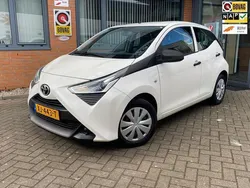 Wit Gebruikt 2019 Toyota Aygo Hatchback | € 8.999 (Eerlijke prijs)