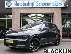 Zwart, metallic lak Gebruikt 2023 Lynk & Co 01 SUV | € 28.940 (Eerlijke prijs)