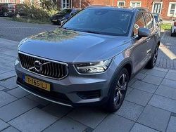 Grijs Gebruikt 2020 Volvo XC40 R-Design SUV | € 31.500 (Eerlijke prijs)