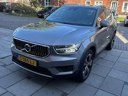 Grijs Gebruikt 2020 Volvo XC40 R-Design SUV | € 31.500 (Eerlijke prijs)