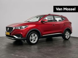 Rood Gebruikt 2021 MG ZS Comfort Sedan | € 13.395 (Goede deal)