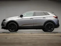 Grijs Gebruikt 2019 Opel Grandland X Innovation SUV | € 15.945 (Eerlijke prijs)