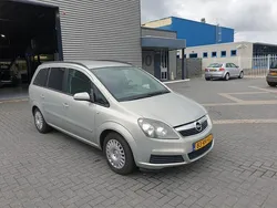 Grijs Gebruikt 2005 Opel Zafira Enjoy MPV | € 850 (Super prijs)