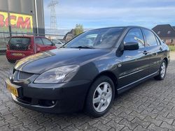 Grijs (metallic) Gebruikt 2006 Mitsubishi Lancer Sedan | € 2.499 (Goede deal)