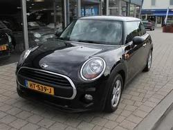 Zwart Gebruikt 2016 Mini One D Business Hatchback | € 6.999