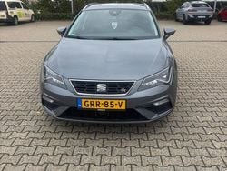 Grijs Gebruikt 2017 Seat Leon ST FR Stationwagen | € 15.495