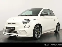 Blauw Nieuw 2025 Fiat 500 Abarth Abarth Hatchback | € 40.490