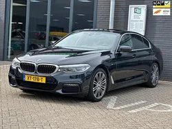 Zwart Gebruikt 2019 BMW 520 Executive Sedan | € 29.995 (Eerlijke prijs)