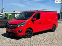 Rood Gebruikt 2016 Opel Vivaro Edition Van | € 7.450 (Super prijs)