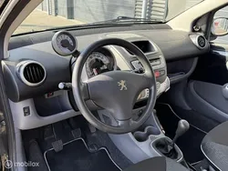 Zwart Gebruikt 2011 Peugeot 107 Hatchback | € 4.250 (Eerlijke prijs)