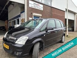 Zwart Gebruikt 2009 Opel Meriva MPV | € 1.799 (Eerlijke prijs)