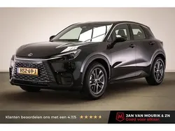 Zwart, metallic lak Nieuw 2025 Lexus LBX Business Edition SUV | € 39.250 (Eerlijke prijs)