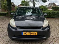 Zwart Gebruikt 2006 Daihatsu Sirion Hatchback | € 1.700 (Eerlijke prijs)