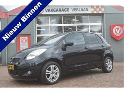 Zwart Gebruikt 2012 Toyota Yaris Club Hatchback | € 7.250 (Eerlijke prijs)