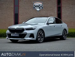 Grijs Gebruikt 2023 BMW i5 M Sport Sedan | € 69.850 (Iets duurder)
