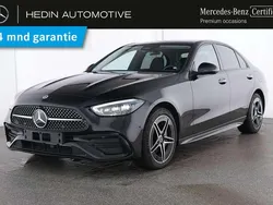 Zwart, metallic lak Gebruikt 2025 Mercedes C300e AMG line Sedan | € 59.900 (Iets duurder)