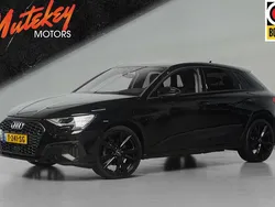 Zwart Gebruikt 2021 Audi A3 Sportback e-tron Premium Sedan | € 24.950 (Super prijs)