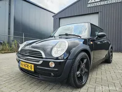 Zwart Gebruikt 2003 Mini ONE Hatchback | € 1.999 (Goede deal)