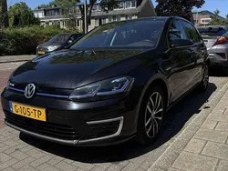 Zwart Gebruikt 2019 VW e-Golf Hatchback | € 13.999 (Eerlijke prijs)