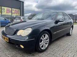 Zwart Gebruikt 2004 Mercedes C180 Elegance Sedan | € 2.999 (Eerlijke prijs)