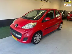 Rood Gebruikt 2011 Peugeot 107 Hatchback | € 4.250 (Eerlijke prijs)