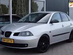 Grijs Gebruikt 2003 Seat Cordoba Sedan | € 1.499 (Eerlijke prijs)