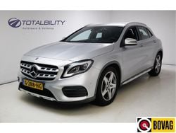Grijs (metallic) Gebruikt 2019 Mercedes GLA180 Business SUV | € 22.400 (Goede deal)