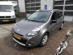 Grijs Gebruikt 2011 Renault Clio GrandTour Stationwagen | € 2.090 (Eerlijke prijs)