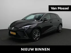 Zwart Gebruikt 2023 MG MG4 EV Luxury Hatchback | € 24.495 (Eerlijke prijs)