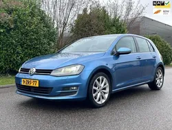 Blauw Gebruikt 2015 VW Golf VII Highline Hatchback | € 10.450 (Goede deal)