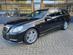 Zwart Gebruikt 2011 Mercedes E200 AMG Stationwagen | € 21.950