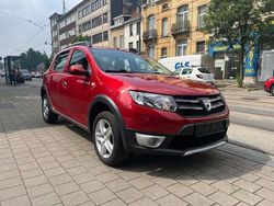 Rood Gebruikt 2016 Dacia Sandero Stepway Hatchback | € 9.650 (Eerlijke prijs)
