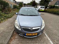 Grijs Gebruikt 2008 Opel Corsa Enjoy MPV | € 3.700 (Eerlijke prijs)