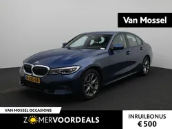 Blauw Gebruikt 2022 BMW 318 Basis Sedan | € 34.445 (Eerlijke prijs)