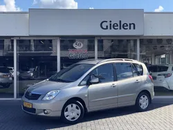 Grijs Gebruikt 2003 Toyota Corolla Verso Sol MPV | € 4.700 (Iets duurder)