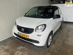 Zwart Gebruikt 2015 Smart ForFour Hatchback | € 4.999 (Eerlijke prijs)