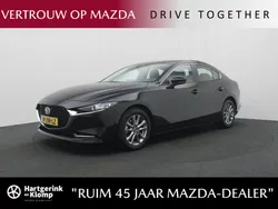 Zwart Gebruikt 2020 Mazda 3 Comfort Sedan | € 20.450 (Eerlijke prijs)