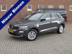 Grijs Gebruikt 2019 VW T-Roc Style SUV | € 21.900 (Super prijs)